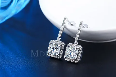 Cubic Zirconia Earrings: Where Everyday Elegance Meets Practical Luxury